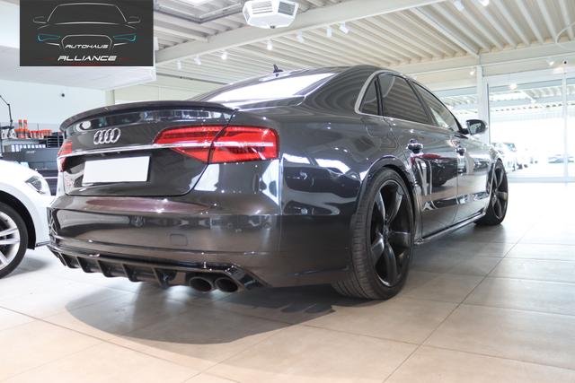 Audi S8 4.0 TFSI quattro 