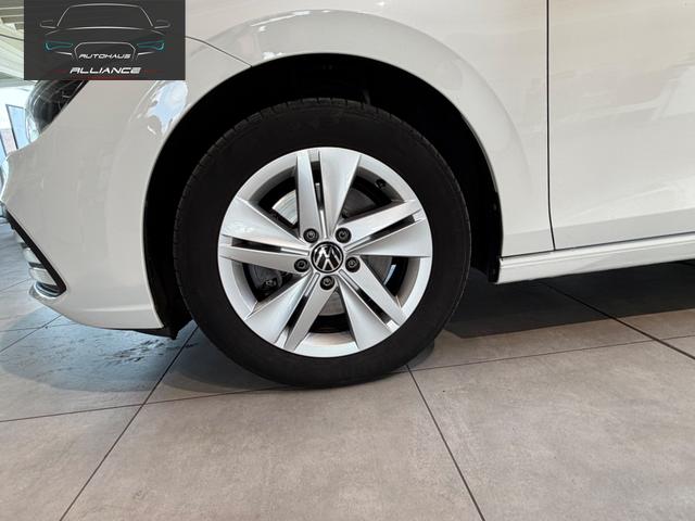 Volkswagen Golf VIII 2.0 TDI Life 