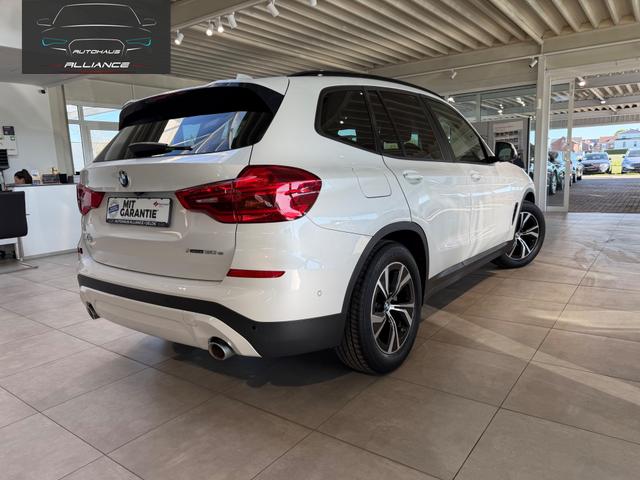 BMW X3 xDrive30e Advantage 
