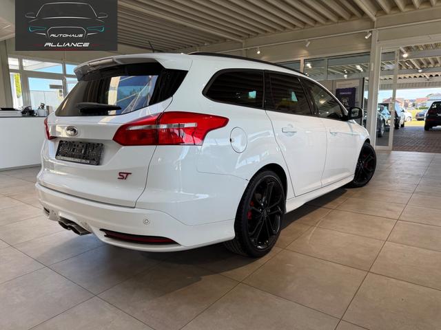 Ford Focus Turnier ST 2.0 TDCi 