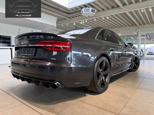 Audi S8 4.0 TFSI quattro 
