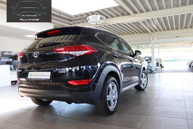 Hyundai TUCSON blue Passion 2WD 1.6 