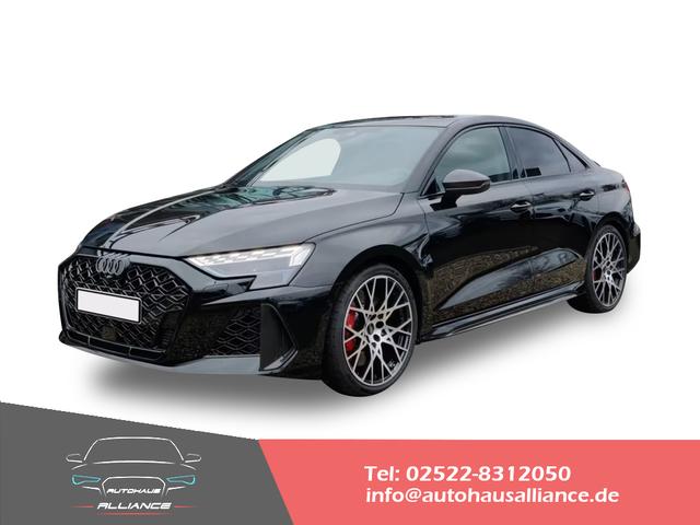 Audi RS3 - Limousine FACELIFT+TECH PRO+MATRIX+360KAM+NAVI+SONOS+19"ALU+DESIGNPAKET ROT