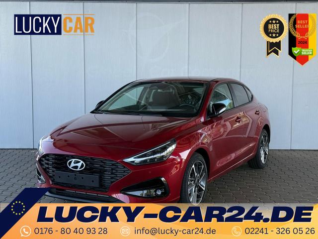 Gebrauchtfahrzeug Hyundai i30 Fastback - 1.5 T-GDi MHEV 7DCT Prime / Navi Einparkhilfe V H mit Kamera Keyless entry & go LED-Scheinw. " Frei Haus geliefert"