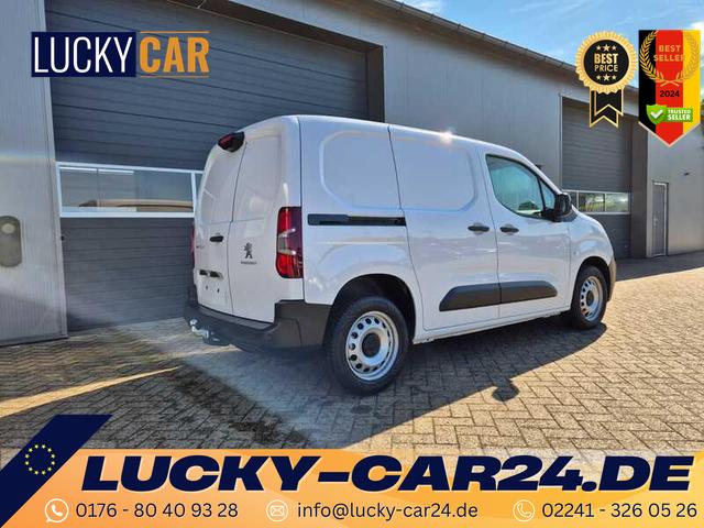 Gebrauchtfahrzeug Peugeot Partner - Premium L1 1.5 BlueHDI 102PS 2-Sitzer AHK Klima Radio Apple CarPlay Android Auto Bluetooth DAB PDC v h Rückf.Kamera Tempomat Ganzj.Reifen