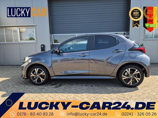 Lagerfahrzeug Toyota Yaris - 1.5VVT-iE 116PS Automatik Teamplayer Klimaautomatik Sitzheizung Lenkradheizung Rückf.Kamera 16-LM abged.Scheiben 2xKeyless DAB  Bluetooth Touchscreen Apple CarPlay Android Auto ACC