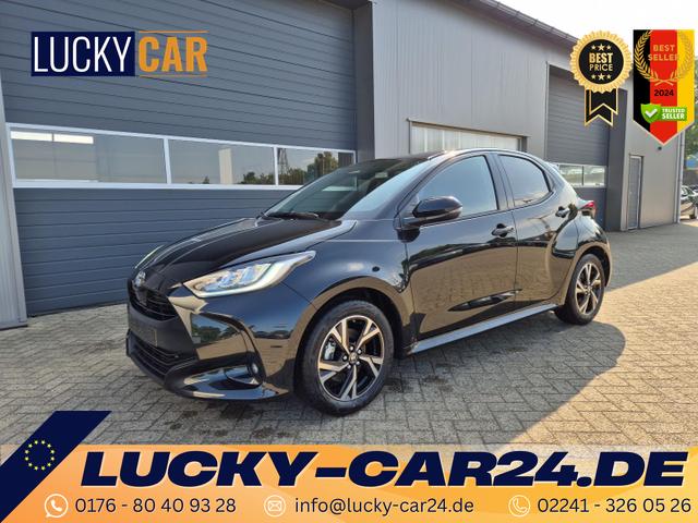 Lagerfahrzeug Toyota Yaris - 1.5VVT-iE 116PS Automatik Teamplayer Klimaautomatik Sitzheizung Lenkradheizung Rückf.Kamera 16-LM abged.Scheiben 2xKeyless DAB  Bluetooth Touchscreen Apple CarPlay Android Auto ACC