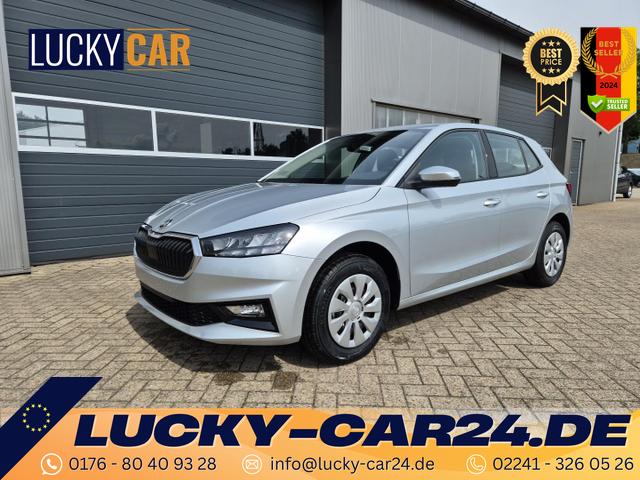 Lagerfahrzeug Skoda Fabia - 1.0 TSI 95PS Selection 5-türig Rückf.Kamera Parksensoren Sitzheizung Multifunktionslenkrad Klima Skoda-Radio Bluetooth Touchscreen Tempomat Nebelsch. Apple CarPlay   Android Auto
