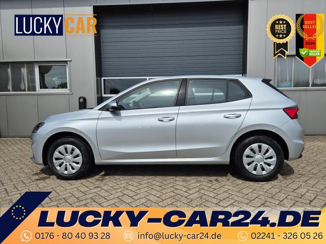 Lagerfahrzeug Skoda Fabia - 1.0 TSI 95PS Selection 5-türig Rückf.Kamera Parksensoren Sitzheizung Multifunktionslenkrad Klima Skoda-Radio Bluetooth Touchscreen Tempomat Nebelsch. Apple CarPlay   Android Auto