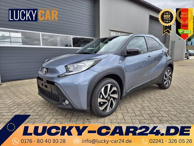 Lagerfahrzeug Toyota Aygo X - 1.0 VVT-i 72PS Teamplayer Sitzheizung AbstandsTempomat Multifunktionslenkrad Klima Radio Bluetooth Touchscreen Apple CarPlay   Android Auto 17-LM