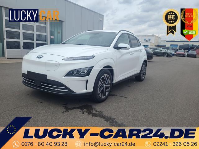 Lagerfahrzeug Hyundai KONA - Trend Elektro 100 kW (136 PS) 39,2kWh Navigations-Paket, Klimaautomatik, Radio mit DAB, Apple CarPlay, Android Auto, Bluetooth Freisprecheinrichtung, Rückfahrkamera, Lenkradheizung, Sitzheizung, Lichtsensor, Regensensor, Voll-LED-Scheinwerfer, Einparkhilfe uvm