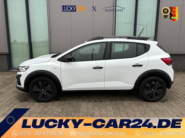 Bestellfahrzeug, konfigurierbar Dacia Sandero Stepway - Essential 1.0 TCe 90, Klimaanlage, Parksensoren hinten, Radio/DAB/Bluetooth, Tempomat, Dachreling, 16"-Flexwheel-Räder ATARA, Spurhalteassistent, Verkehrszeichenerkennung, Elektr. Fensterheber vorne, Zentralverriegelung mit Fernbedienung
