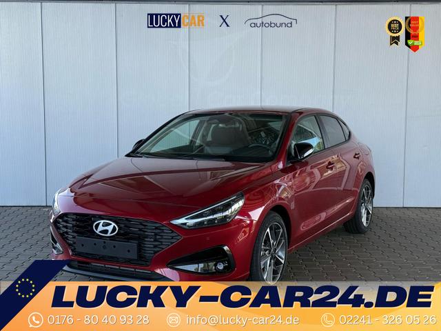 Gebrauchtfahrzeug Hyundai i30 Fastback - Prime 1.5 T-GDi mHev 7DCT / Navi PDC V&H   Kamera Keyless entry & GO LED  Frei Haus geliefert 