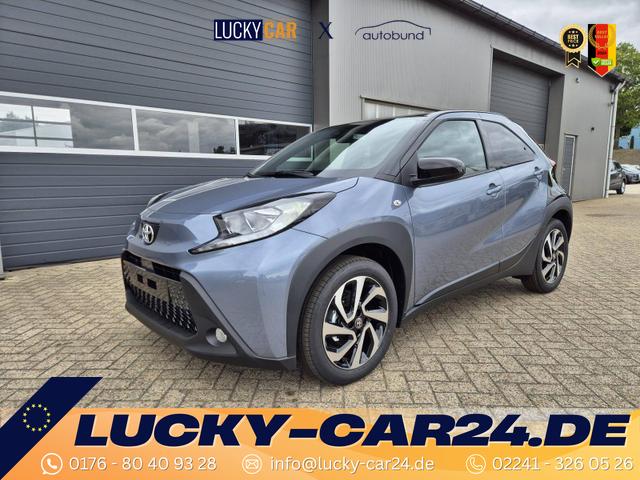 Lagerfahrzeug Toyota Aygo X - 1.0 VVT-i 72PS Teamplayer Sitzheizung AbstandsTempomat Multifunktionslenkrad Klima Radio Bluetooth Touchscreen Apple CarPlay   Android Auto 17-LM