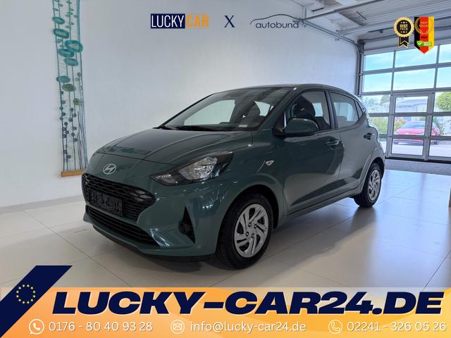 Lagerfahrzeug Hyundai i10 - GO 1.0 MT 46 kW (63 PS) Klimaanlage, Sitzheizung, Lenkradheizung, Navigationssystem, Radio, DAB, Bluetooth, Android Auto, Apple CarPlay, Rückfahrkamera, Einparkhilfe hinten, Fernlichtassistent, Lichtsensor, uvm.