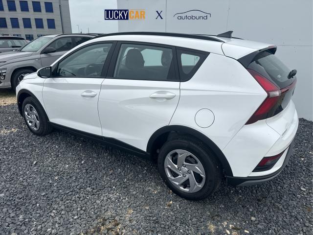 Hyundai / BAYON / Grau / / / 