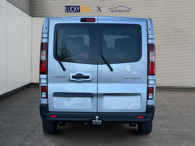 Renault / Trafic / / / / 