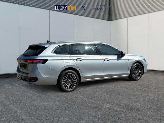 Volkswagen / Passat Variant / / / / DSG+NAVI+MATRIX+MASSAGE+ACC+KAMERA