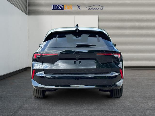 Opel / Astra Sports Tourer / / / / 