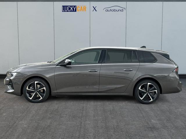 Opel / Astra Sports Tourer / / / / 