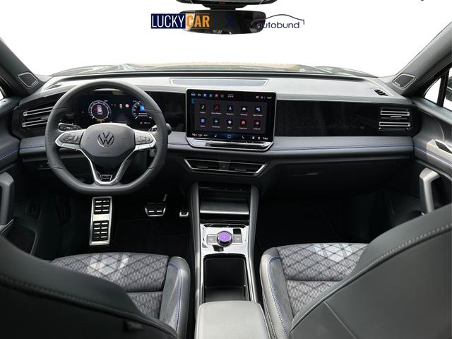 Volkswagen / Tiguan / Schwarz / / / DSG+HARMAN+20 ALU+MATRIX+MASSAGE+ACC+KAMERA