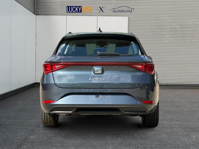 Seat / Leon Sportstourer / Grau / / / 1,5 eTSI DSG+ACC+LED+SHZ+CAM+Licht u. Sicht