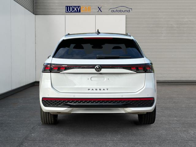 Volkswagen / Passat Variant / Weiß / / / 4WD+SIGNATURE+LEDER+PANO+AHK+DCC+MATRIX