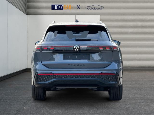 Volkswagen / Tiguan / Grau / / / PANO+HD MATRIX+AHK+NAVI+BLACK STYLE+20 LM+ACC