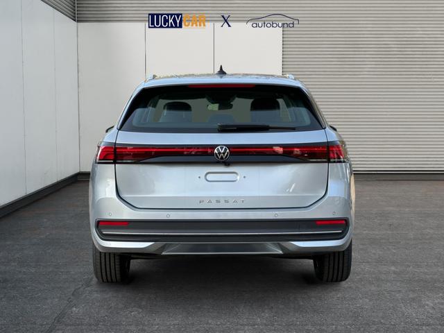Volkswagen / Passat Variant / Silber / / / DSG+AHK+PANO+NAVI+ACC+KAMERA+LED+MASSAGE