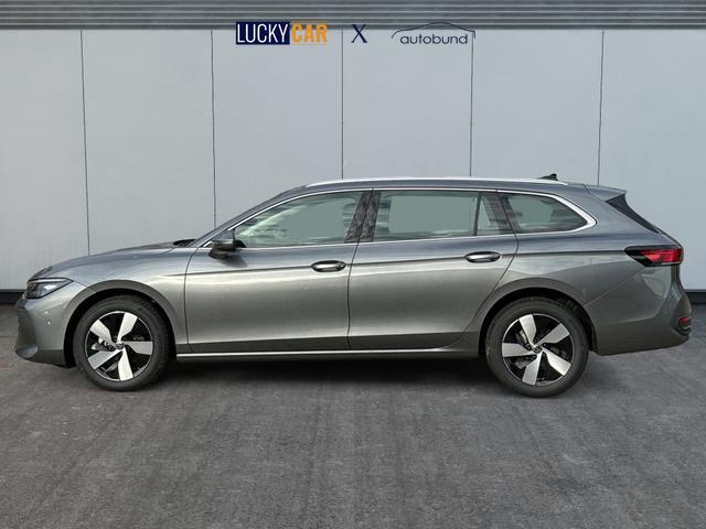 Volkswagen / Passat Variant / Grau / / / DSG+AHK+MASSAGE+NAVI+ACC+KAMERA+LED+17 ALU