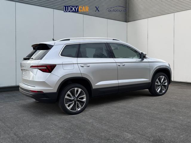 Skoda / Karoq / Silber / / / AHK+KAMERA+EL. HECKKL.+SHZ+ACC+KESSY+18''ALU