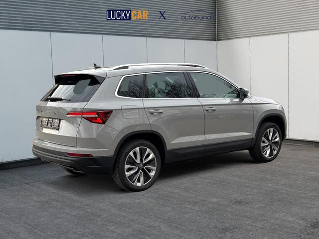 Skoda / Karoq / Grau / / / AHK+KAMERA+EL. HECKKL.+SHZ+ACC+KESSY+18''ALU