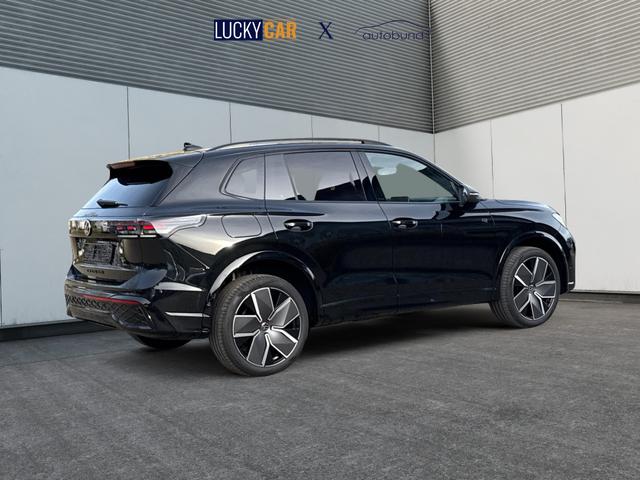 Volkswagen Tiguan R-Line People PLUG-IN+PANO+AHK+HD MATRIX+NAVI+BLACK STYLE+20" LM+ACC 