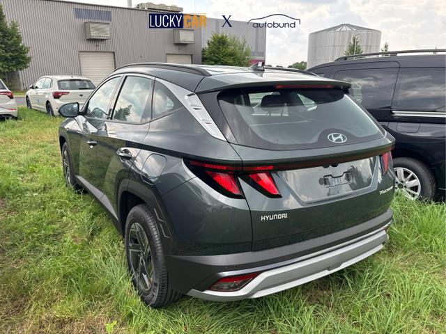 Hyundai / TUCSON / Gr&uuml;n / / / NAVI+KAMERA+SHZ+LED+TEMPOMAT+17 ALU+PDC, Beispielbilder, ggf. teilweise mit Sonderausstattung