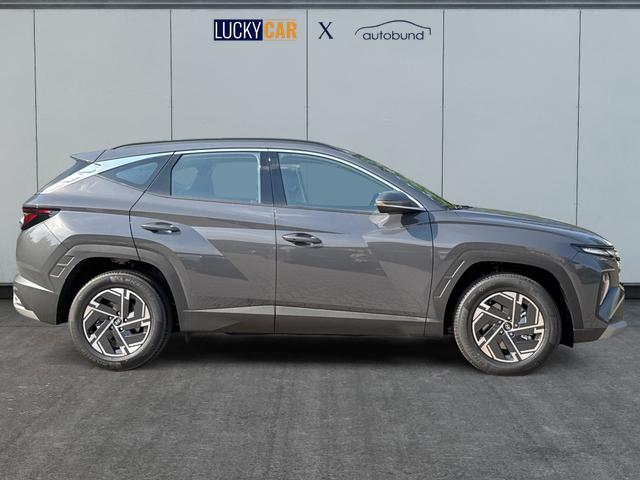 Hyundai / TUCSON / Grau / / / NAVI+KAMERA+SHZ+LED+TEMPOMAT+17 ALU+PDC, Beispielbilder, ggf. teilweise mit Sonderausstattung