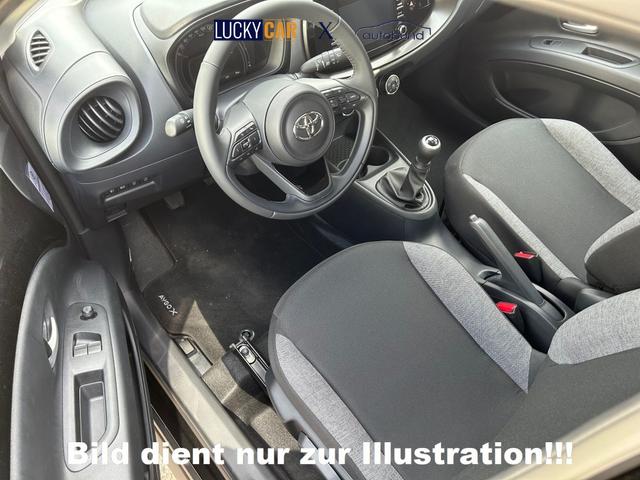 Toyota Aygo X 1.0 Play 