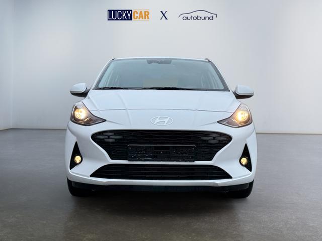 Hyundai i10 1,2 1ZKlim NAV 8Z SHZ Spha BT Kam PDC Alu 