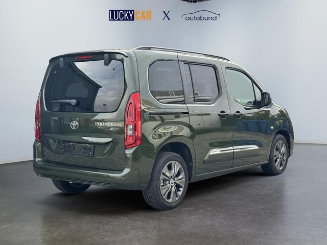 Toyota Proase Citty Lounge VIP Pano aussen bilder