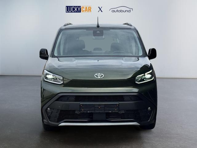 Toyota Proase Citty Lounge VIP Pano aussen bilder