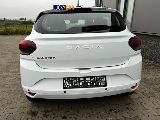 Dacia Sandero Essential 1.0 TCe 90, Parksensoren hinten, Tempomat, Radio/DAB/Bluetooth, Armlehne vorn, Spurhalteassistent, Müdigkeitserkennung, Verkehrszeichenerkennung, Zentralverriegelung mit Fernbedienung, elektr. Fensterheber vorne, Licht-/Regensensor 