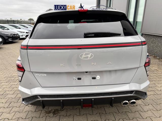 Hyundai KONA Smart 1.6 T-GDI 150PS 7DCT/AUTOMATIK, 17" ALU, Winter-Paket, 2-Zonen-Klimaautomatik, Dachreling, Lederlenkrad, ACC/Tempomat, NAVIGATION 12,3", Parksensoren vorrn/hinten, R&uuml;ckfahrkamera, Alarm, LED-Scheinwerfer, Key, Armlehne vorn 