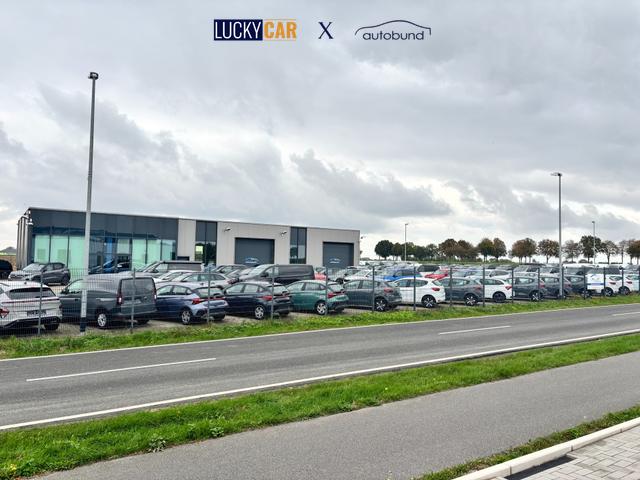 Skoda Kamiq Classic 1.0 TSI 95PS, 16" Alufelgen, Parksensoren vorne & hinten, Rückfahrkamera, Sitzheizung vorne, Tempomat, Klimaanlage, Radio 8" + Wireless SmartLink, M-Lederlenkrad, Dachreling 