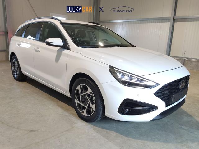 Hyundai / i30 Kombi / Weiß / / / , Beispielbilder, ggf. teilweise mit Sonderausstattung