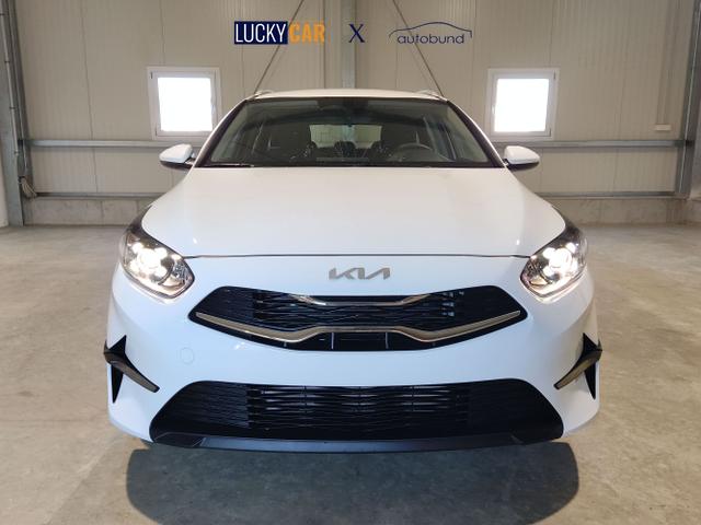 Kia / Ceed Sportswagon / Weiß / / / , Beispielbilder, ggf. teilweise mit Sonderausstattung