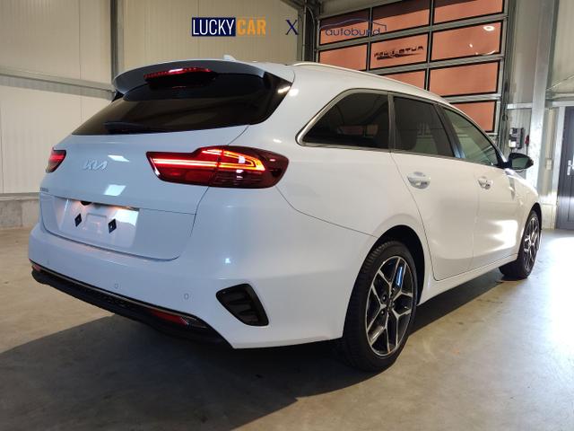 Kia / Ceed Sportswagon / Weiß / / / , Beispielbilder, ggf. teilweise mit Sonderausstattung