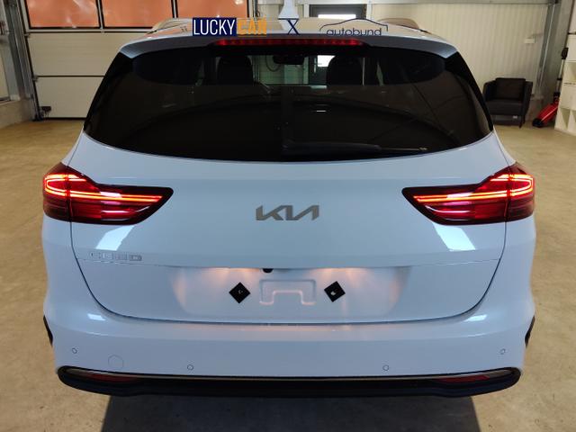 Kia / Ceed Sportswagon / Weiß / / / , Beispielbilder, ggf. teilweise mit Sonderausstattung