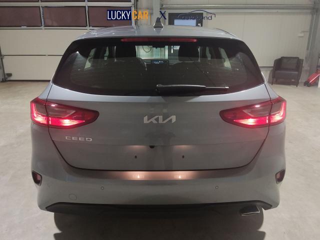 Kia / Ceed Sportswagon / Grau / / / , Beispielbilder, ggf. teilweise mit Sonderausstattung