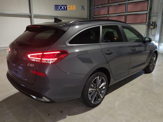 Hyundai / i30 Kombi / Grau / / / , Beispielbilder, ggf. teilweise mit Sonderausstattung