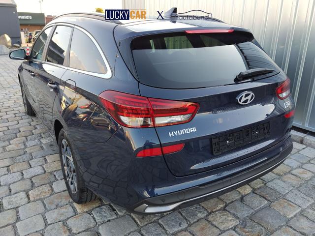 Hyundai / i30 Kombi / Blau / / / , Beispielbilder, ggf. teilweise mit Sonderausstattung