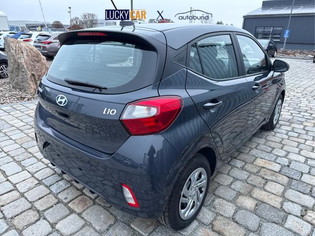 Hyundai / i10 / Grau / / / 